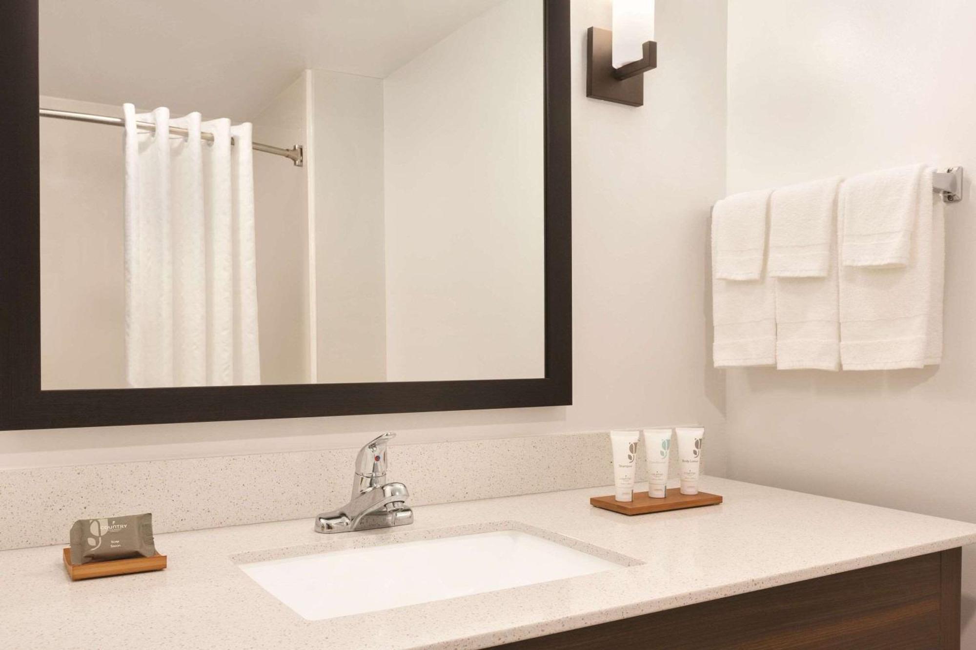 Fitchburg Country Inn & Suites By Radisson, Madison Southwest, Wi מראה חיצוני תמונה