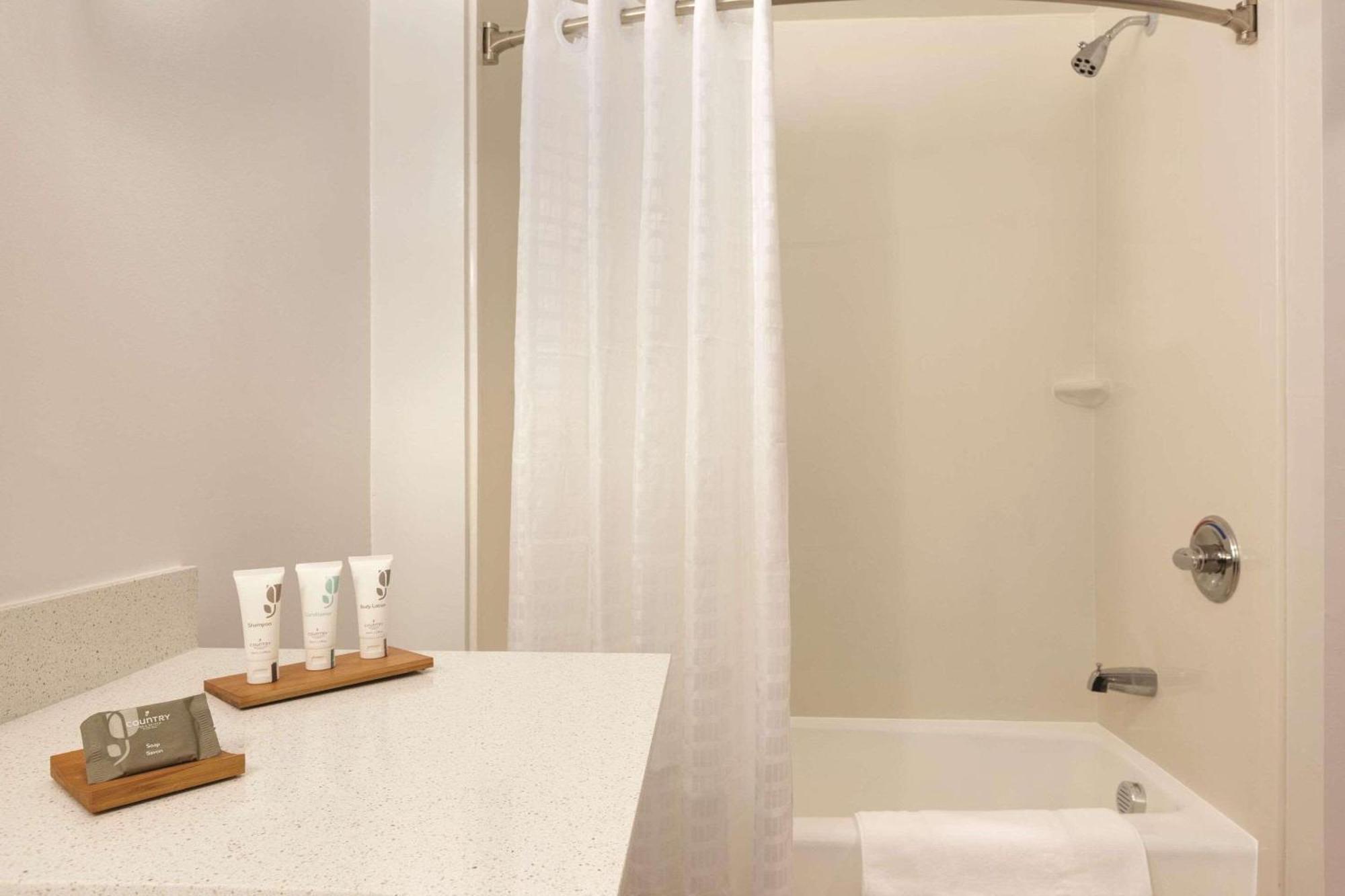 Fitchburg Country Inn & Suites By Radisson, Madison Southwest, Wi מראה חיצוני תמונה